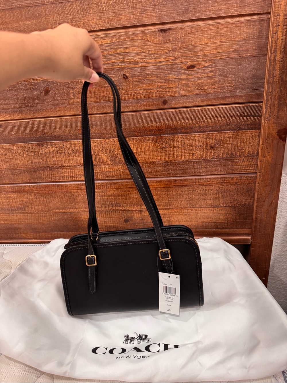 Coach swing zip - Picture 2 of 5